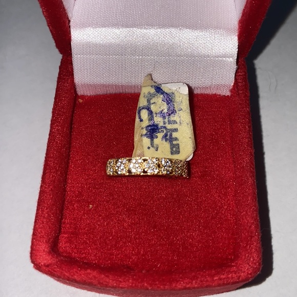 MR Gold Dainty 18k Solid Gold ring. Size 8 1/2. NWT - Picture 4 of 5